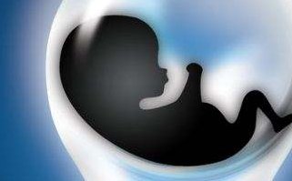 什么是流产？流产通常会有哪些症状？流产和生化妊娠有什么不同？